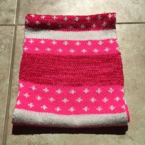 Hollister Infinity scarf